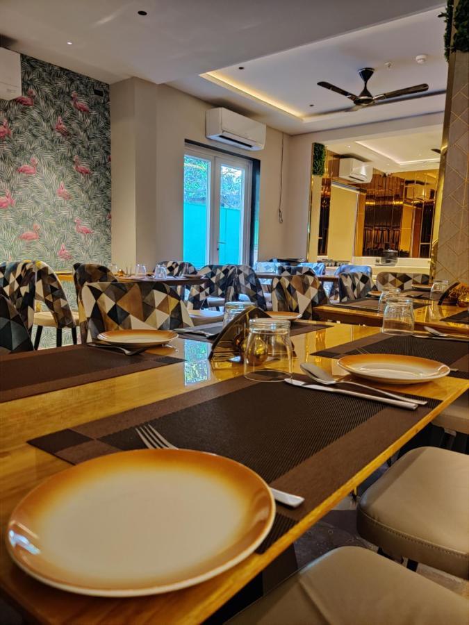 Renest Calangute Goa Hotel Buitenkant foto